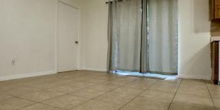 7402 LAKELAND Boulevard Gallery 9