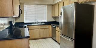 451 South Oakland Avenue - 8 Gallery 5