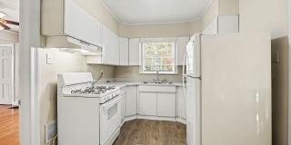 Great Emory Area Rental Gallery 5