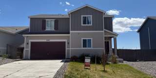 4 Bed 3 Bath Home Minutes Away from Ft. Carson, Peterson SFB , & Schriever SFB!! Gallery 1
