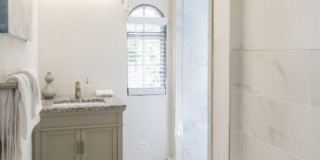 Arcos Gallery 22