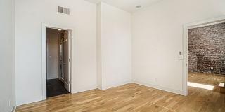 Modern 1 Bedroom, 1 Bath Apartment Home  Located In Historic Westport Gallery 79