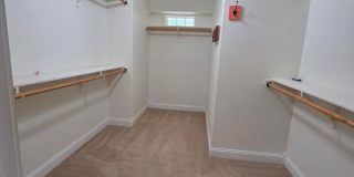 FOR LEASE!! Great location! Gallery 18