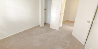 Evergreen Village Apartments & Townhomes Gallery 3