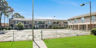 2 Bedroom Townhome  |Community Pool Gallery 19