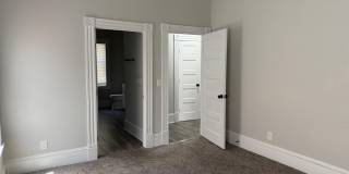 1918 REDELL Street Gallery 18