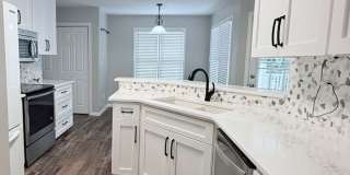 Ranch living in the City Gallery 6