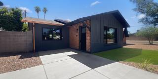 8201 E WHITTON Avenue 8201 E WHITTON Avenue Gallery 1