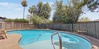3 bed/2 bath Mesa home with a pool Gallery 33