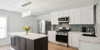 326 Holland Street Gallery 4