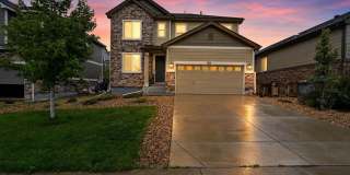 Spacious 4BR House in Aurora Gallery 1