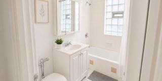 446 W Arlington Pl Gallery 4