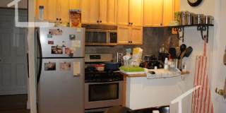 Charming 2 Bedroom-No Broker Fee Gallery 8