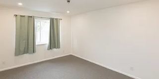 446 Niantic Ave Gallery 8
