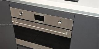 227 NE 2nd St Gallery 20