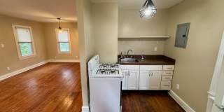 Studio 1 Bath - Carriage house in the Highlands Gallery 5