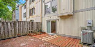 6060 HOLLOW KNOLL Court Gallery 32