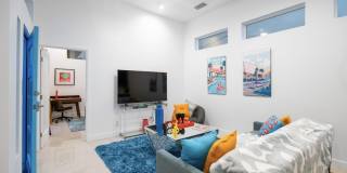 473 1/2 West Sunview Avenue Gallery 20