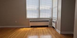 44 S STATE Street Gallery 17