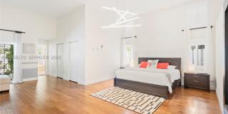 9717 SW 111th Ter Gallery 5