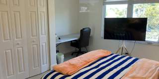 333 Pelican Way Gallery 21