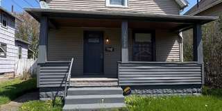 Three bedroom two bathroom home for rent Gallery 1