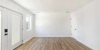 211 Florence Place Gallery 10