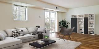 Foxchase Apartments Gallery 9