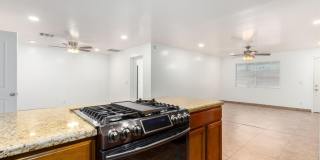 1100 W 12th Street Gallery 14