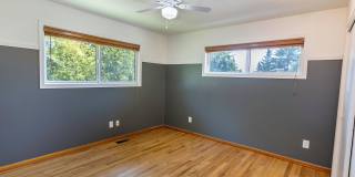 Beautiful 4 Bedroom Home Gallery 24
