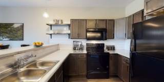 Grand Prairie Apartments & Townhomes Gallery 3