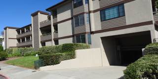 2 BDR / 2 BA Condo in Prime Point Loma Location. Gallery 1