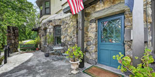 27 Webb Lane Gallery 4