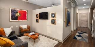 River House Gallery 25