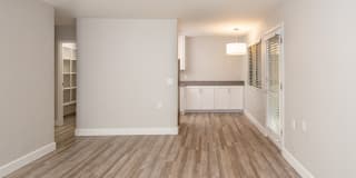 Ellinwood Gallery 13