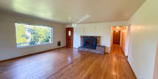 3bd/1.5ba Edmonds Home Gallery 6