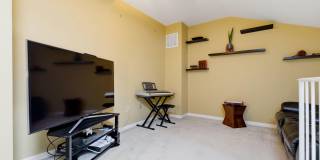 10208-C ASHBROOKE Court Gallery 25
