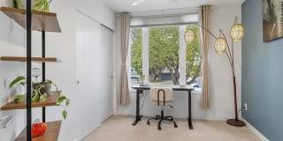 Greenwood Townhome Gallery 23