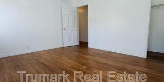 729 South Street Gallery 18
