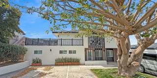 Bright 3BD/2BA Home in Encinitas with Natural Light, In-Unit Laundry & Easy Freeway Access Gallery 1