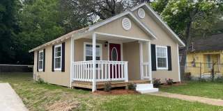 2104 W Robbins St 2104 W Robbins St Gallery 1