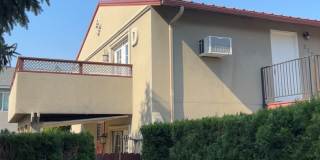 Updated 2-Bedroom Condo West Richland Gallery 1