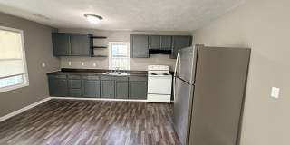 3 Bedroom 2 Bathrooms with Fully Fenced In Yard AVAILABLE NOW!!! Gallery 4