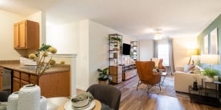 Hawthorne at the Hall Gallery 15