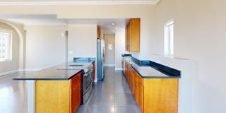 2238 Hyde Street Gallery 5