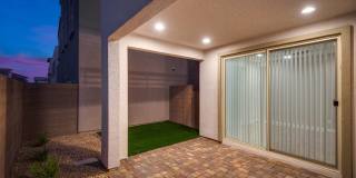 Tri-Level Three Bedroom Home with Spectacular City & Mountain Views Gallery 38