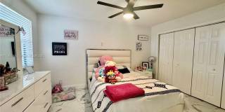 1200 SW 113th Ter Gallery 6