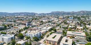 401 N Serrano Ave Gallery 17