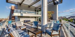 9 on Canal Gallery 14