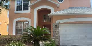 Beautiful Pool Home in Emerald Island – Premium Amenities Included! Gallery 1